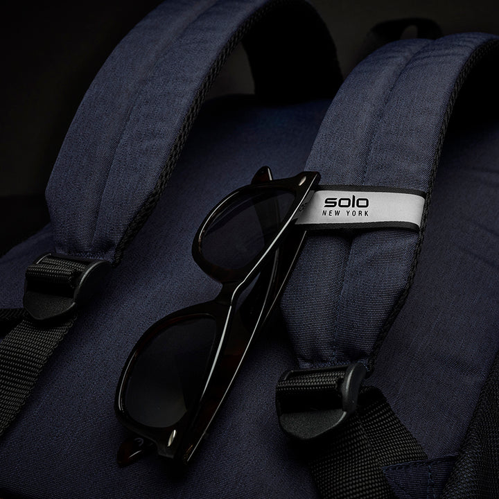 Re:Fresh Machine Washable Backpack blue strap close up